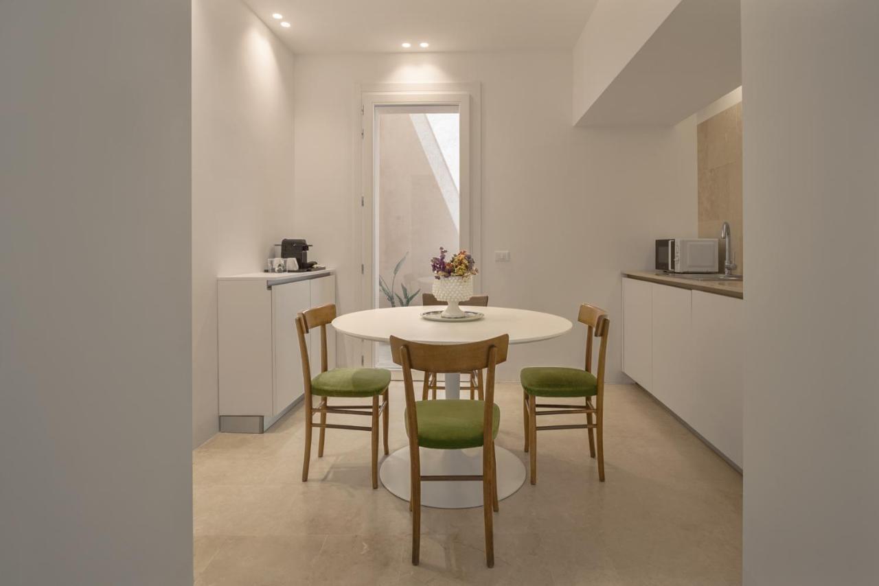 Casa Ruiz Suites Noto Ngoại thất bức ảnh