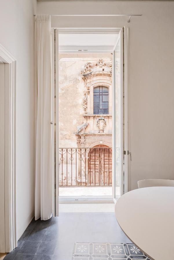 Casa Ruiz Suites Noto Ngoại thất bức ảnh