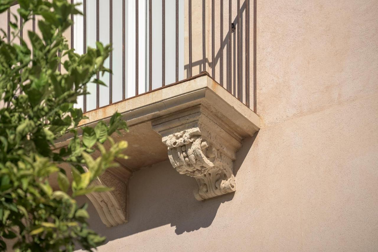 Casa Ruiz Suites Noto Ngoại thất bức ảnh